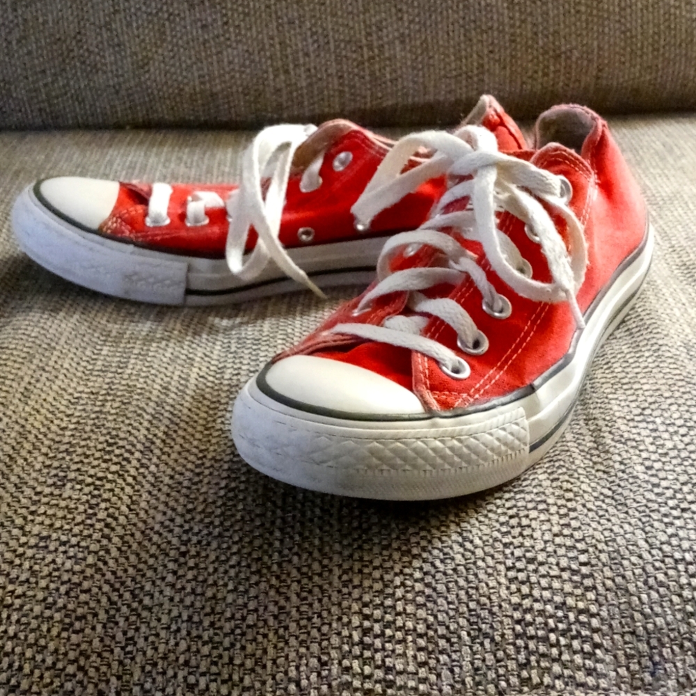 Converse All-Star women size 7 red